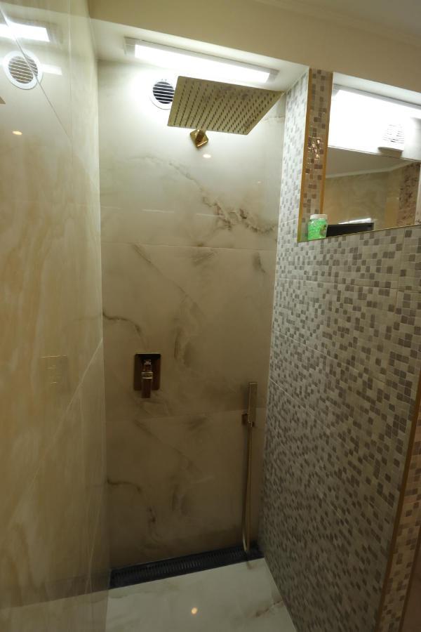 Cosmos Apartment Ternopil Exterior photo